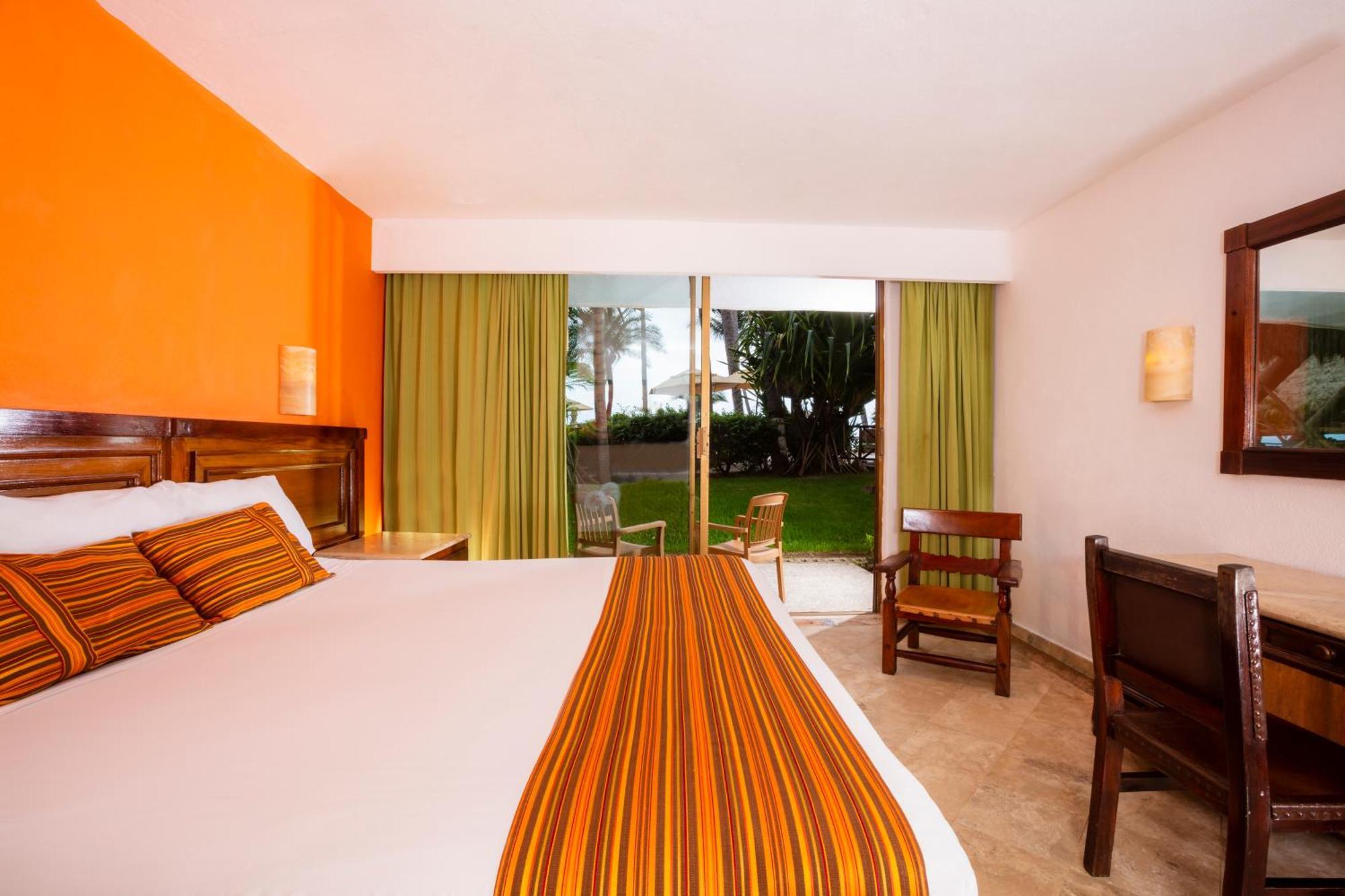 Las Palmas By The Sea All Inclusive Puerto Vallarta Bagian luar foto
