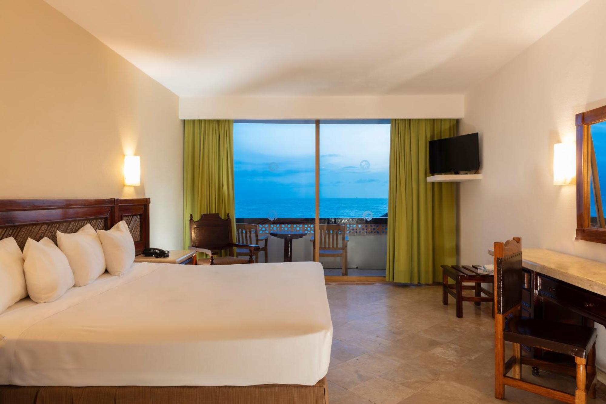 Las Palmas By The Sea All Inclusive Puerto Vallarta Bagian luar foto